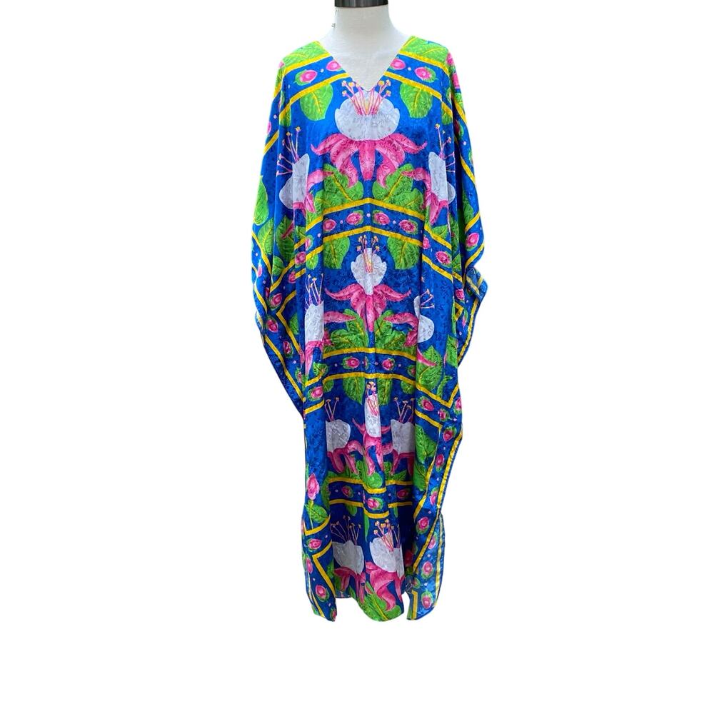 Gorgeous Bright Kaftan Water Lilly Dress One Size Winlar Vintage